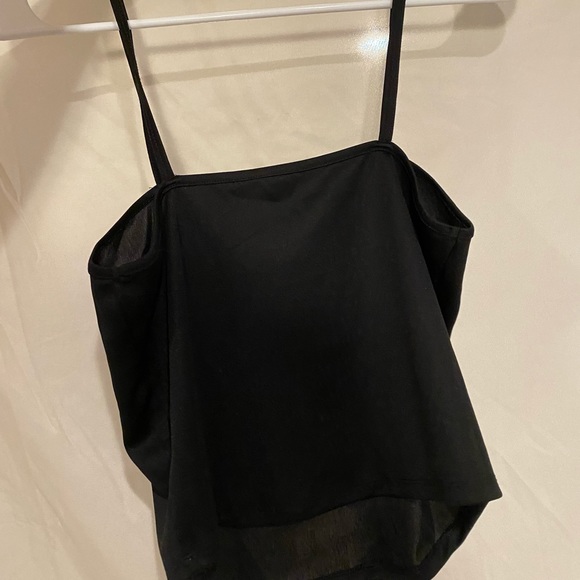 Black tank - Picture 2 of 2